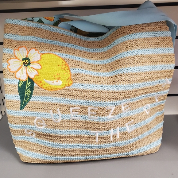 Vera Bradley Lemon Grove Tote-NWT - Picture 7 of 8